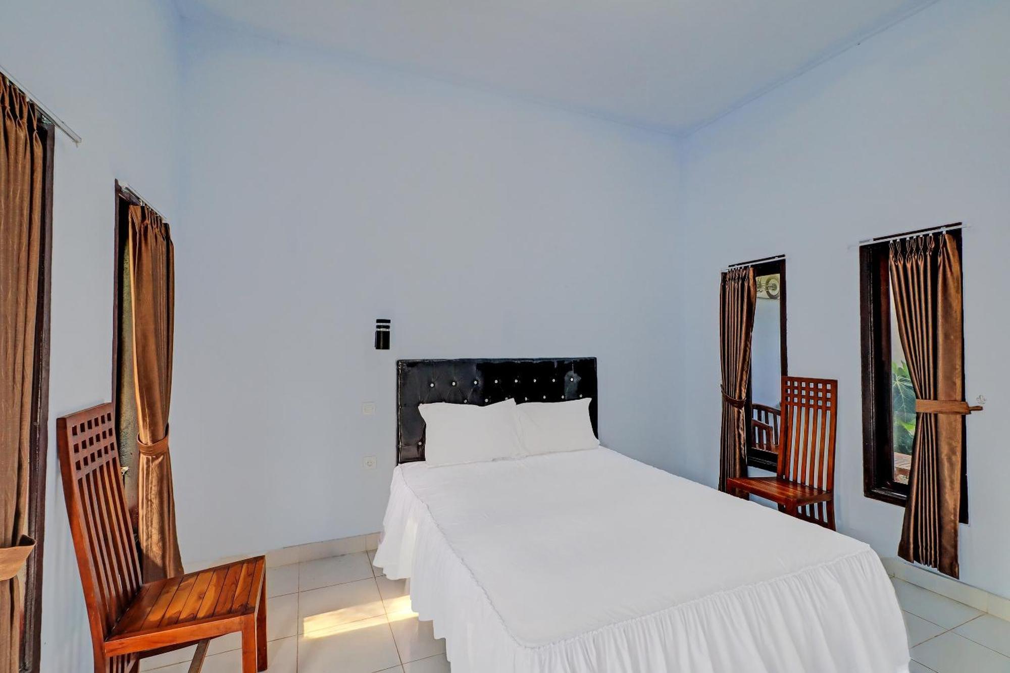 Oyo 92401 Hotel Mustika Negara  Екстер'єр фото