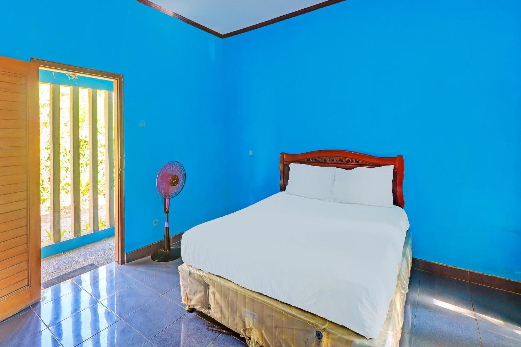 Oyo 92401 Hotel Mustika Negara  Екстер'єр фото